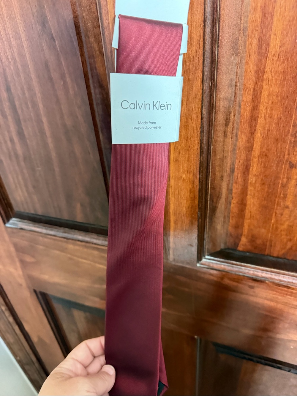 Calvin Klein Unison Solid Tie Men’s Burgundy Wine 2.5” NWT Recycled Polyester - Picture 3 of 5